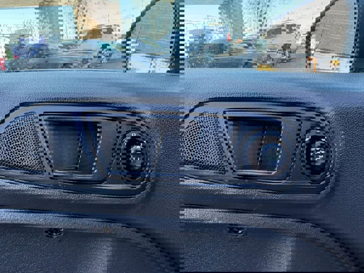 Used 2016 Ford Fiesta S FWD image 36