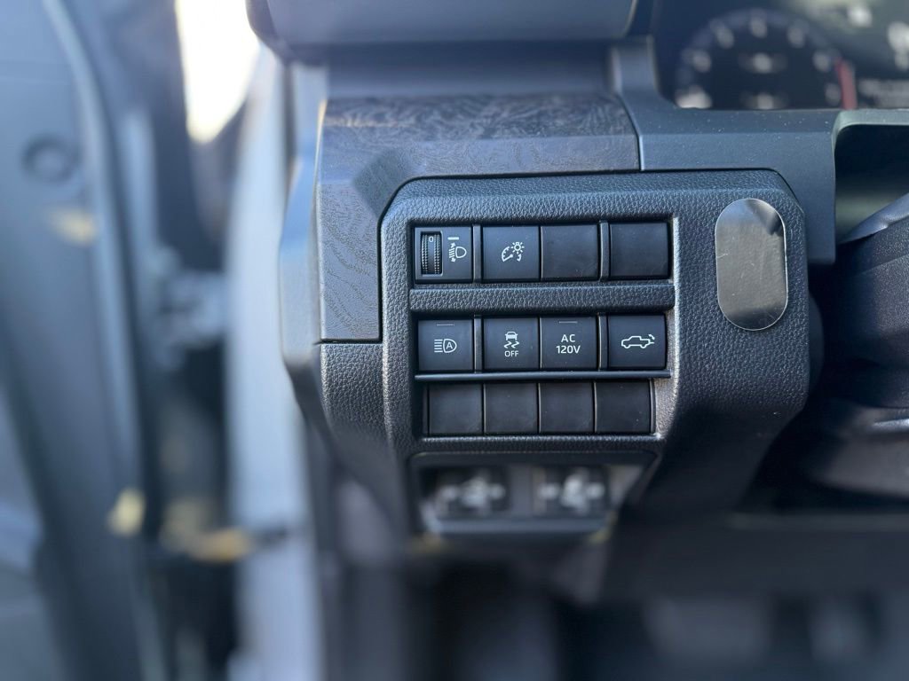 Used 2025 Toyota Tacoma Limited image 14