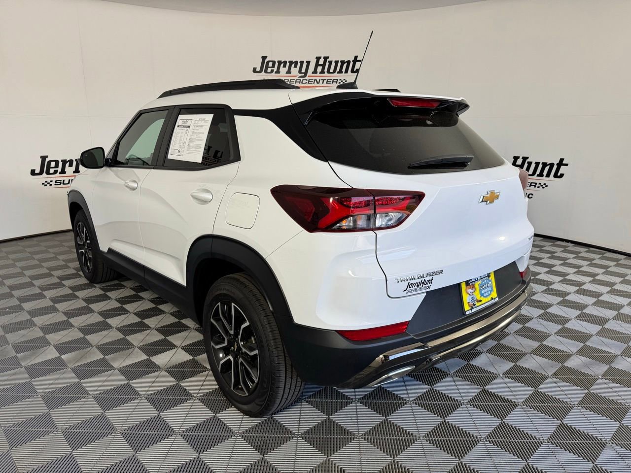 Used 2023 Chevrolet TrailBlazer ACTIV w/ Convenience Package image 9