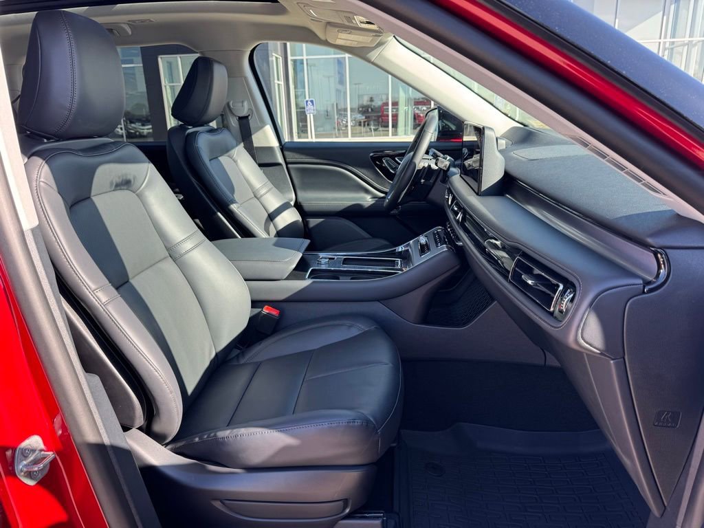 New 2026 Lincoln Aviator AWD image 37
