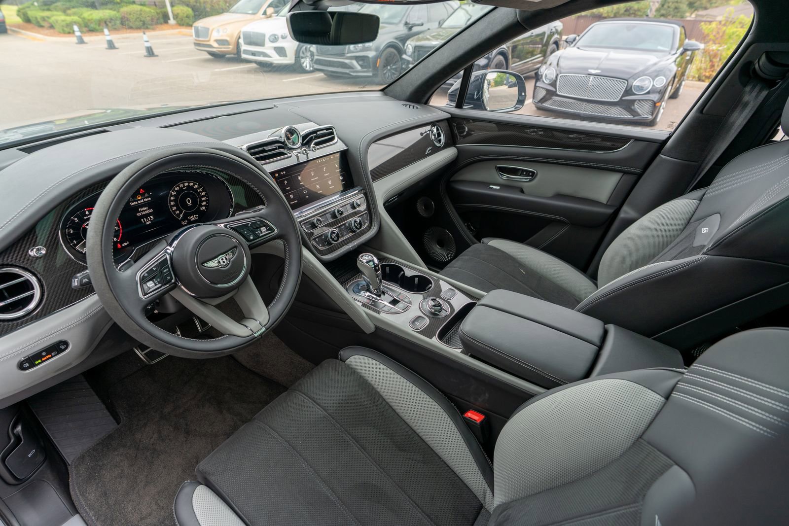 New 2025 Bentley Bentayga image 26