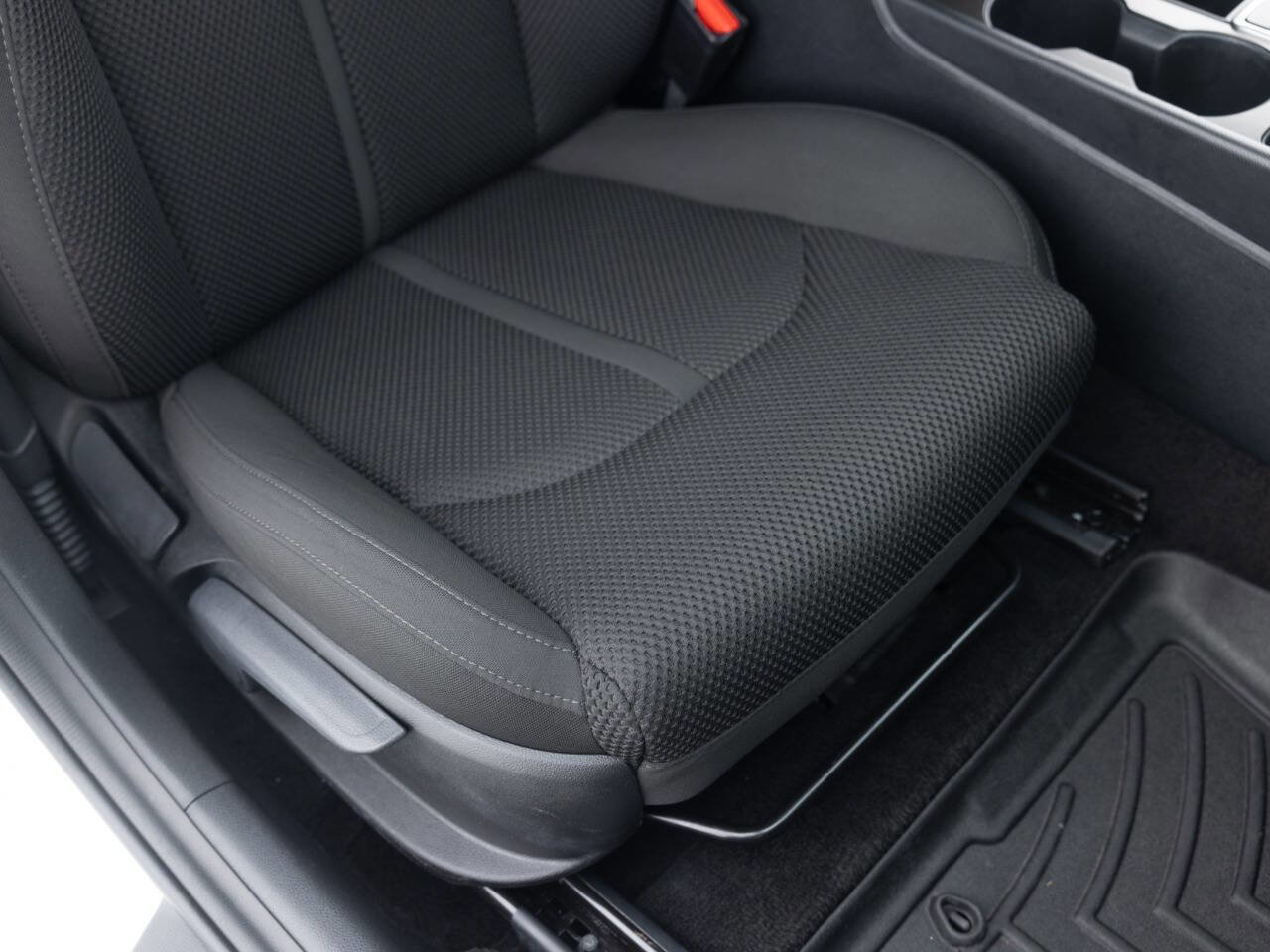 Used 2020 Kia Optima LX image 25