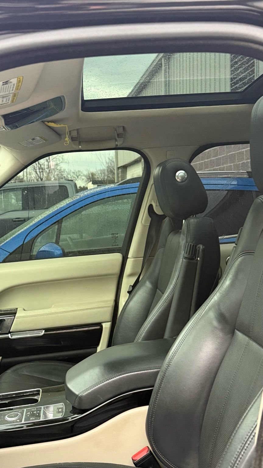 Used 2013 Land Rover Range Rover HSE image 20