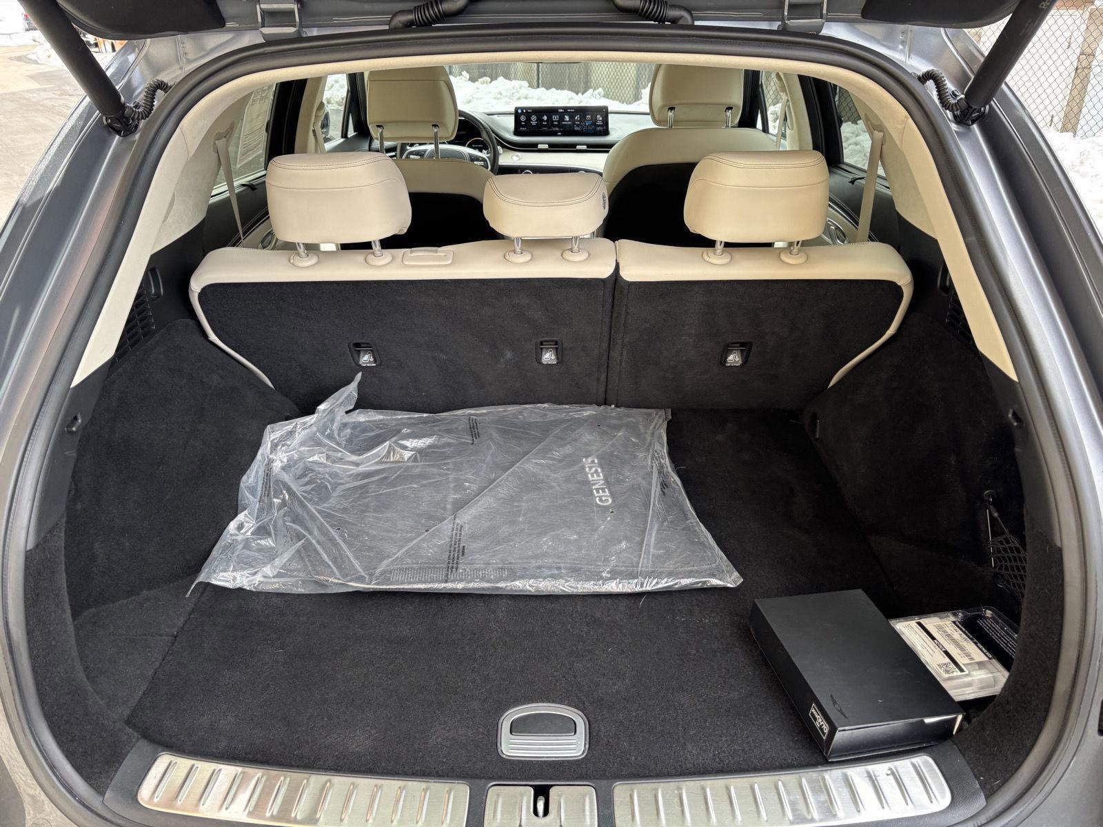 Used 2023 Genesis GV70 3.5T Sport w/ Sport Prestige Package image 29