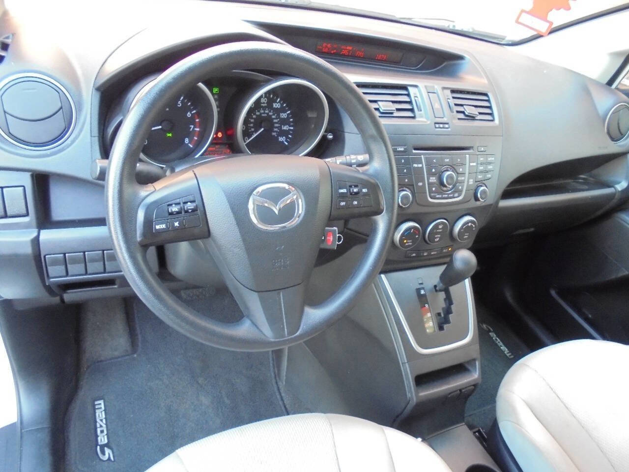 Used 2015 MAZDA MAZDA5 Sport FWD image 8