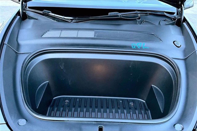 Used 2021 Tesla Model Y Long Range image 28