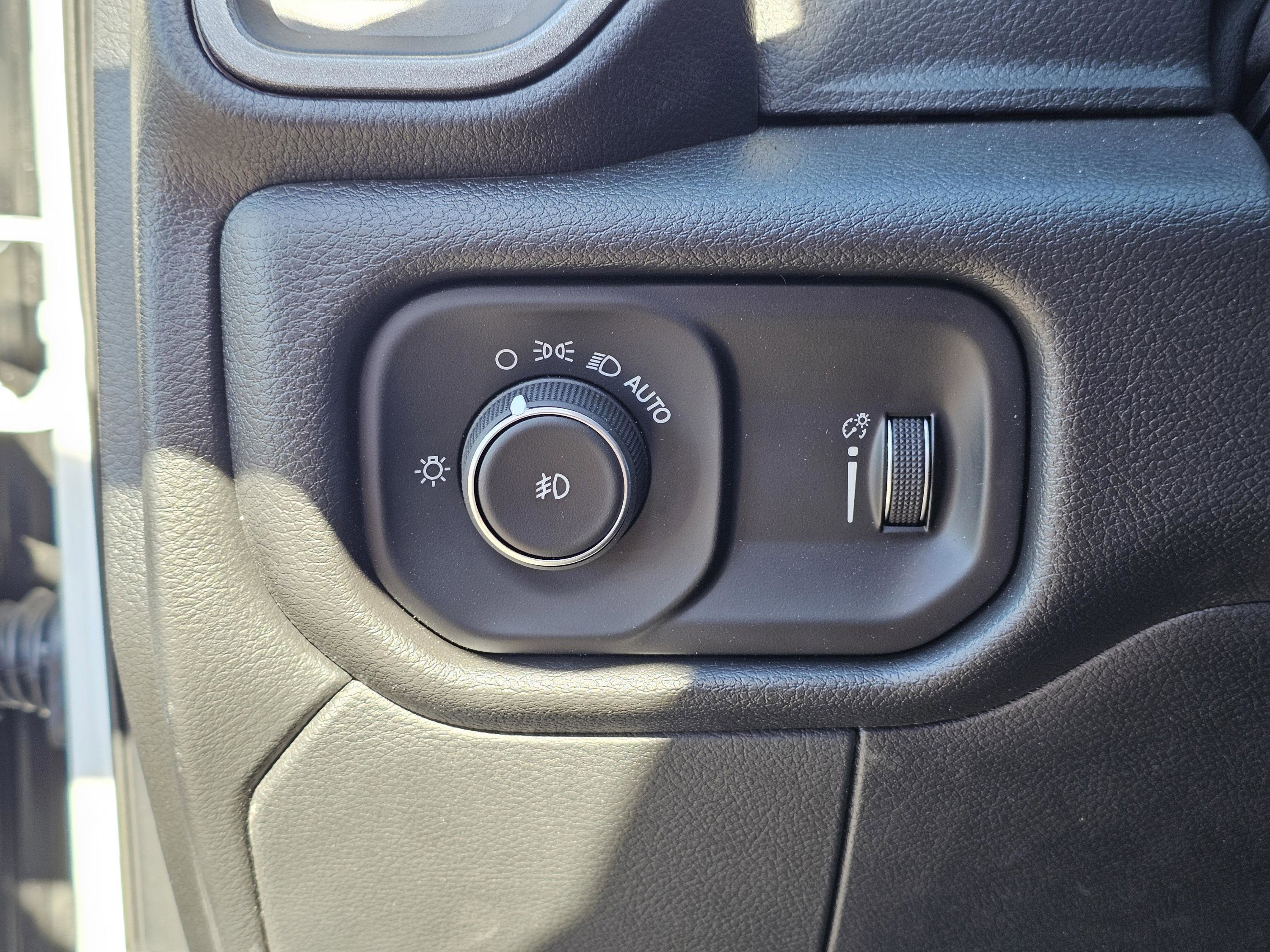 New 2026 RAM 3500 Tradesman w/ Chrome Appearance Group image 19