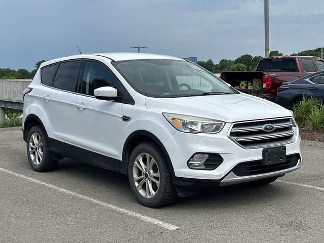 Used 2017 Ford Escape SE AWD/4WD image 19
