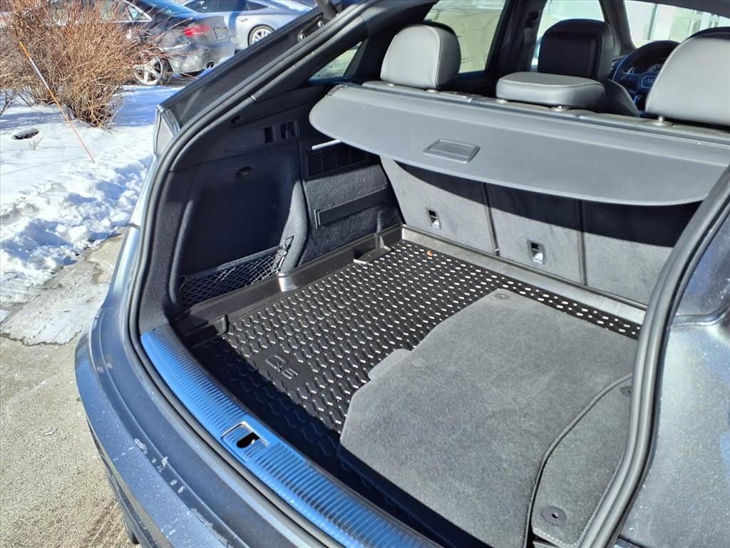 Used 2023 Audi SQ5 Premium Plus w/ Premium Plus Package image 24