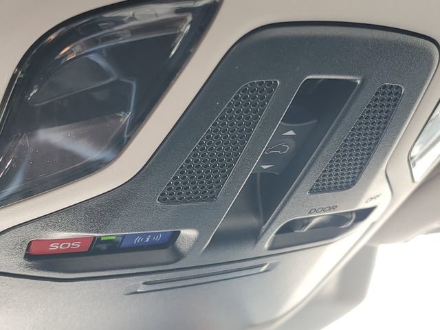 Certified 2025 Subaru Outback Onyx Edition image 30