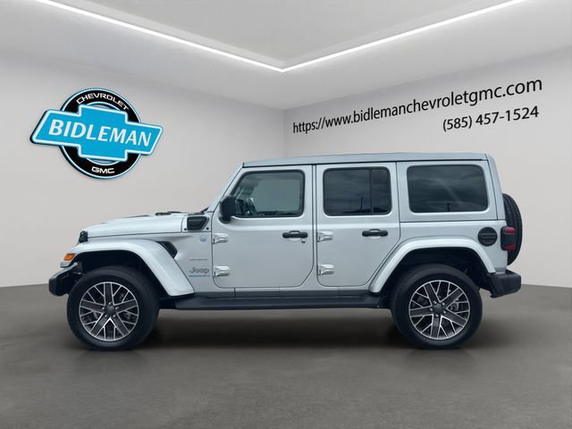 Used 2023 Jeep Wrangler Unlimited Sahara w/ Cold Weather Group AWD/4WD image 4