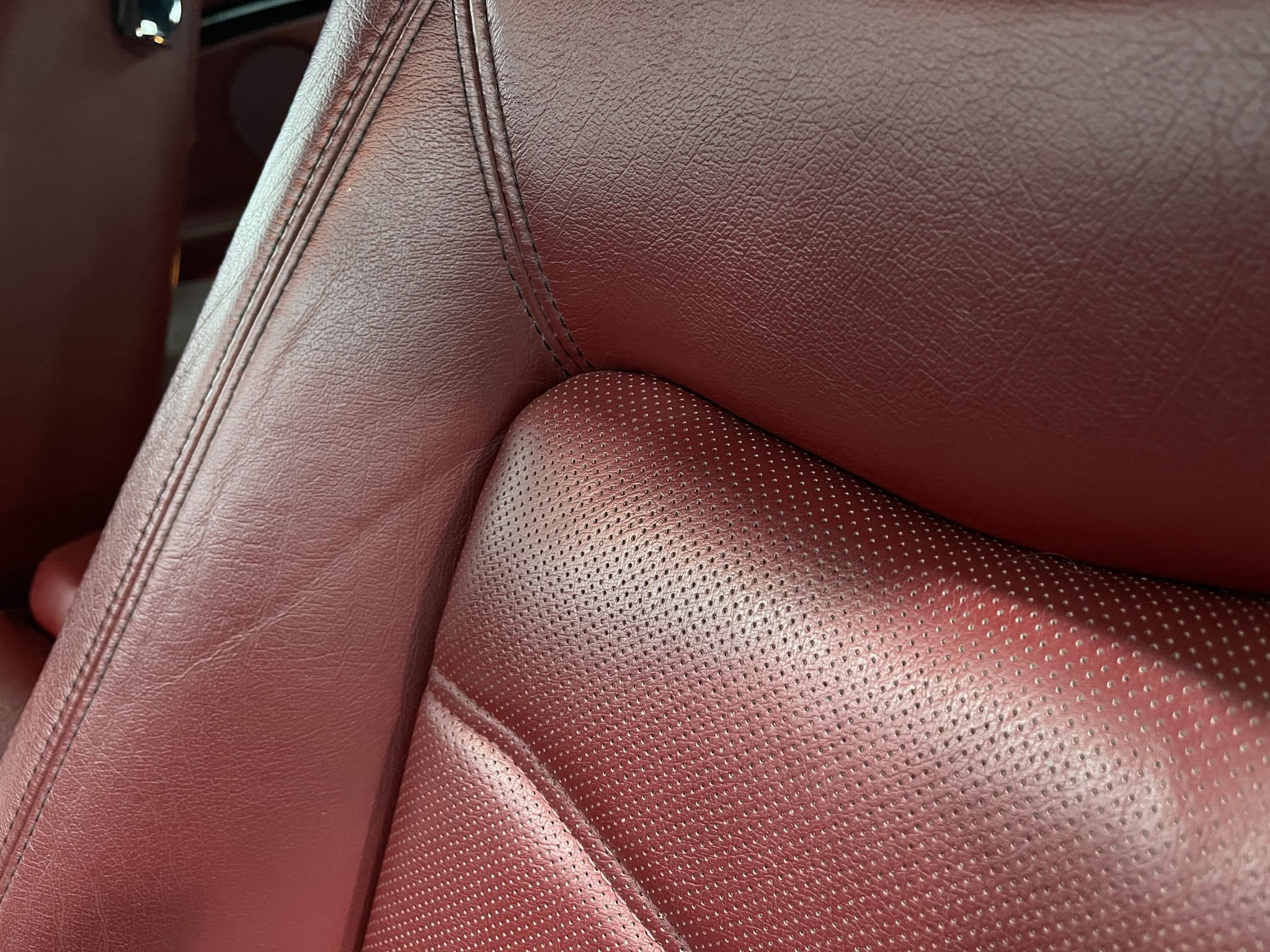 Used 2017 Maserati GranTurismo Convertible image 14