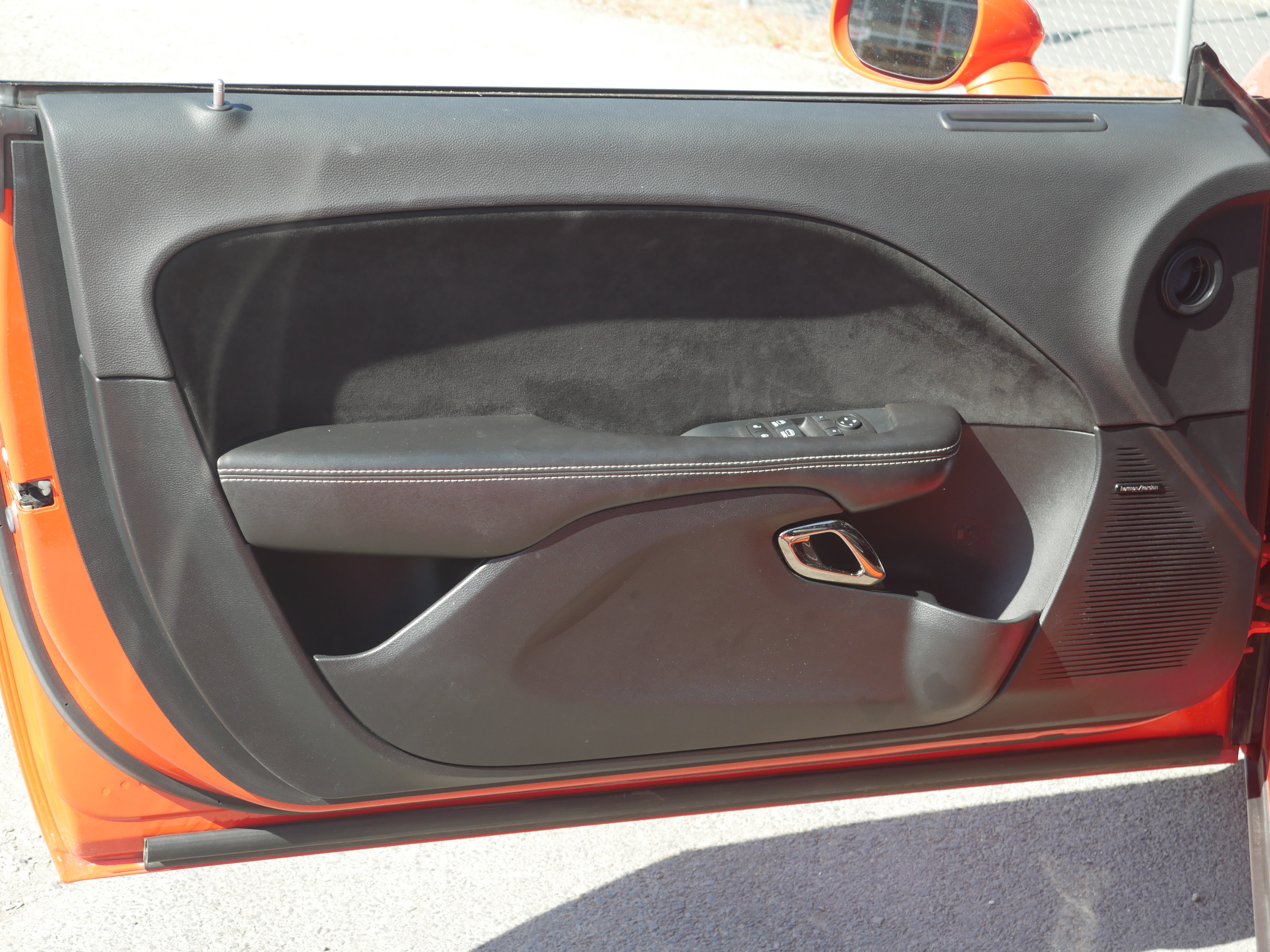 Used 2018 Dodge Challenger SRT Hellcat RWD image 33