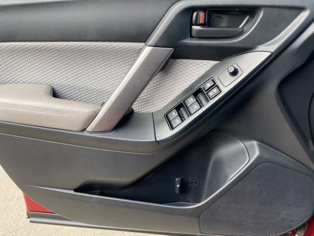 Used 2017 Subaru Forester 2.5i image 13