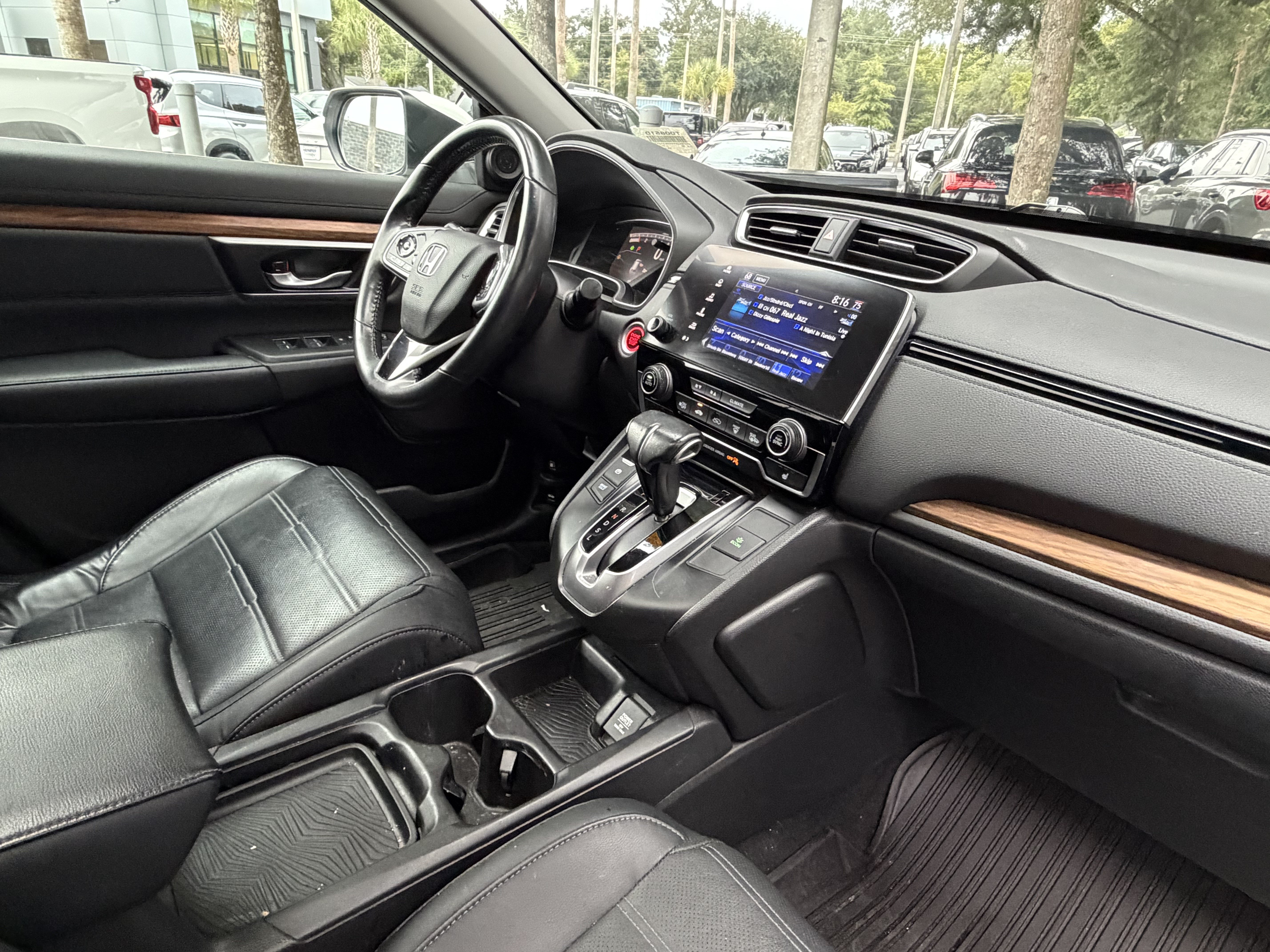 Used 2019 Honda CR-V Touring image 45