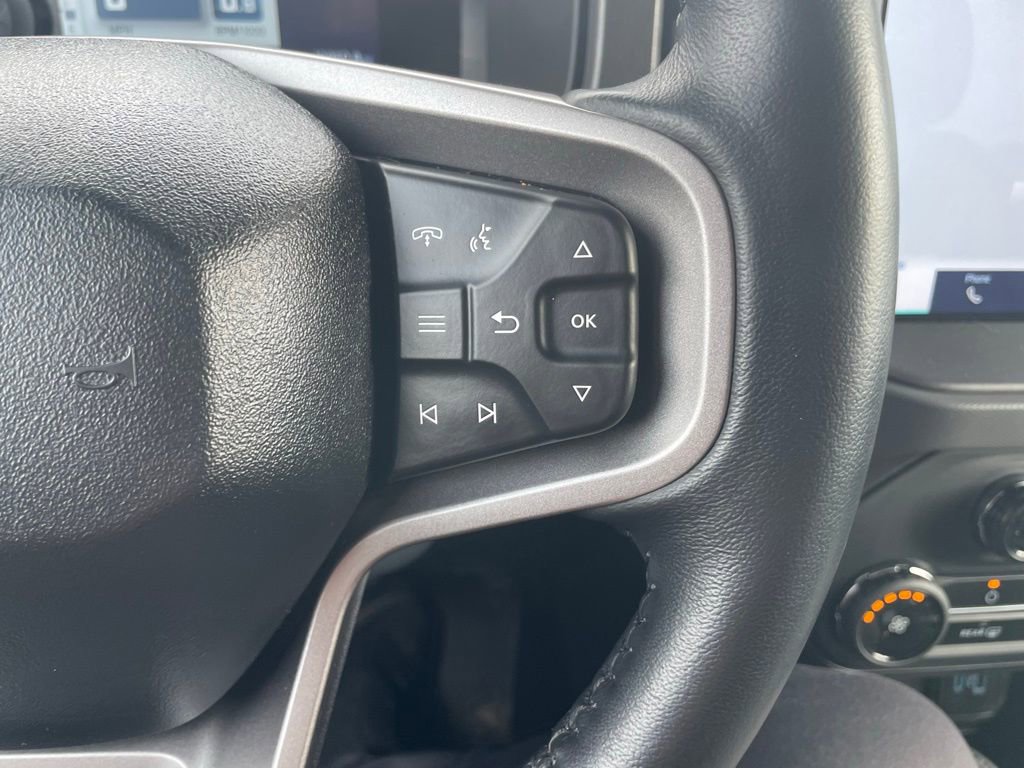 Used 2024 Ford Bronco Black Diamond image 16