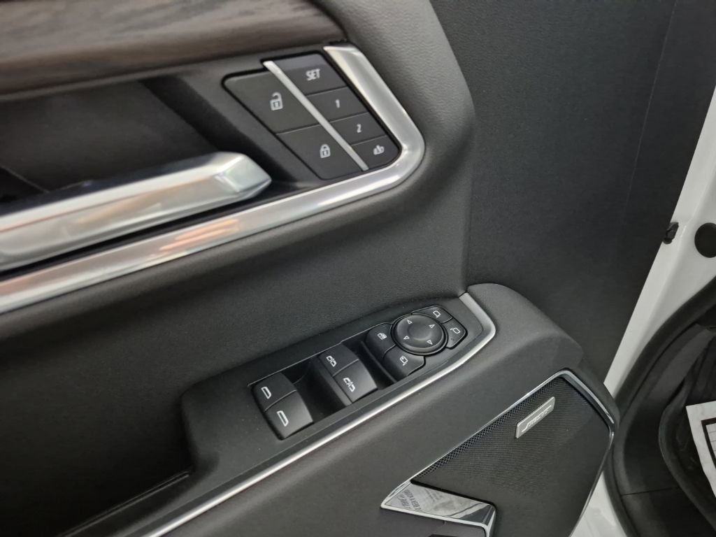 Certified 2026 GMC Sierra 1500 SLT w/ SLT Convenience Package image 13