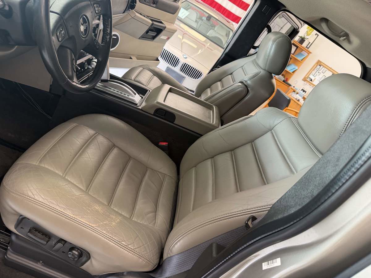 Used 2005 HUMMER H2 image 16