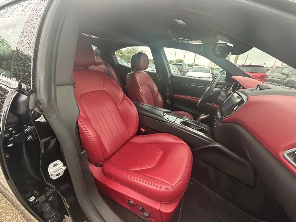 Used 2020 Maserati Ghibli RWD image 30