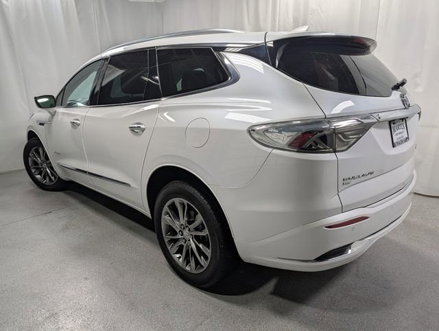 Used 2024 Buick Enclave Avenir w/ Avenir Technology Package image 7
