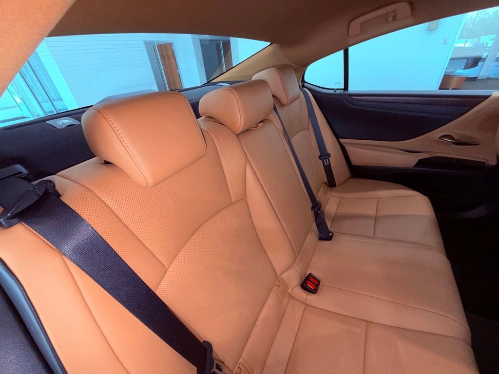 Certified 2024 Lexus ES 350 w/ Premium Package FWD image 14