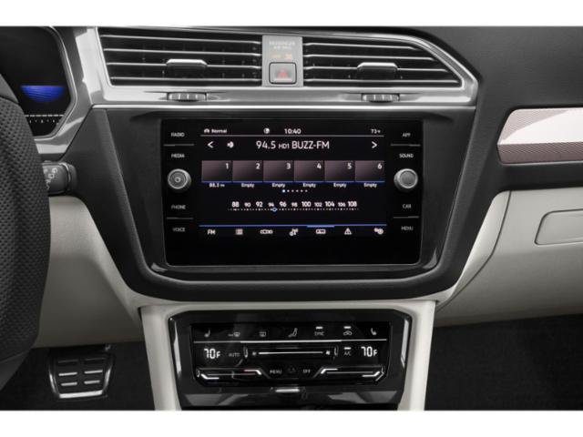 Used 2023 Volkswagen Tiguan SE R-Line FWD image 10