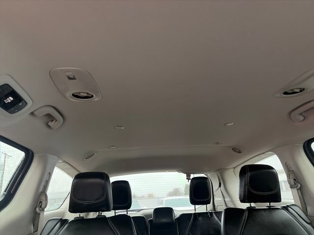 Used 2023 Chrysler Pacifica Touring-L FWD image 24