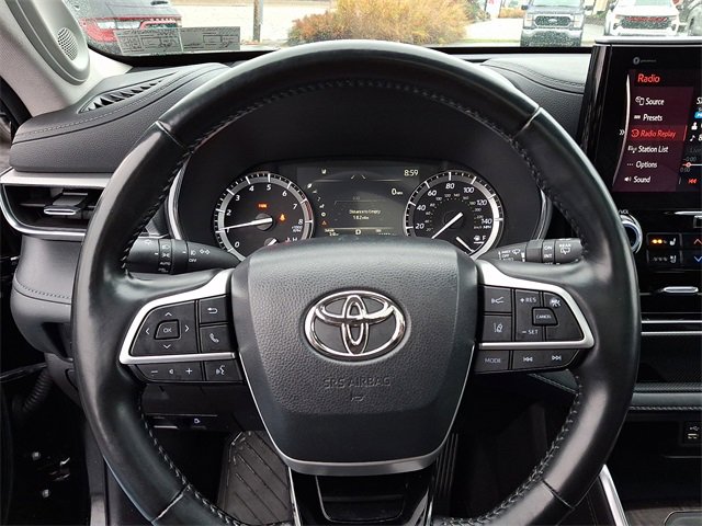 Used 2022 Toyota Highlander Platinum image 23