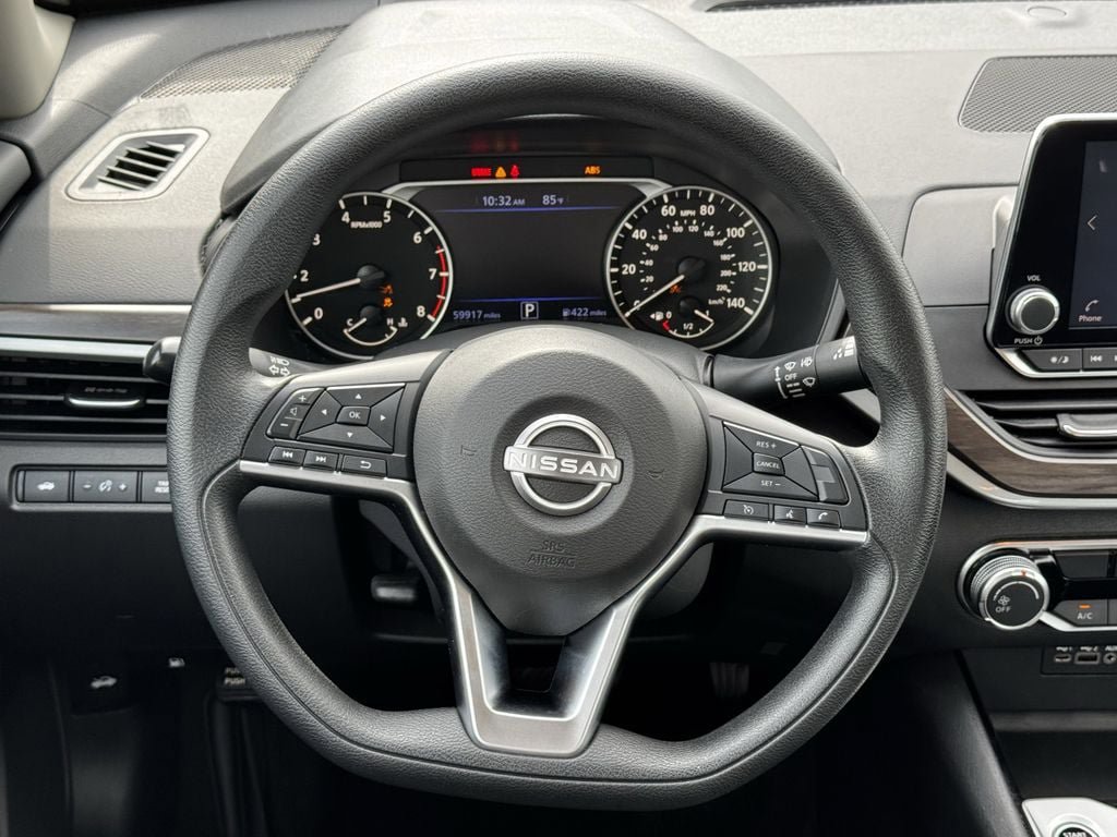 Used 2024 Nissan Altima 2.5 SV FWD image 14