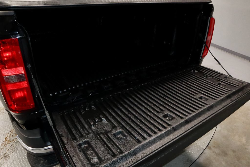 Used 2019 Chevrolet Colorado W/T RWD image 13
