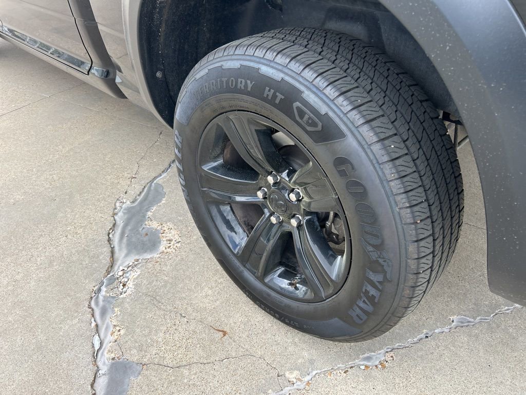 Used 2024 RAM 1500 Classic Warlock RWD image 8