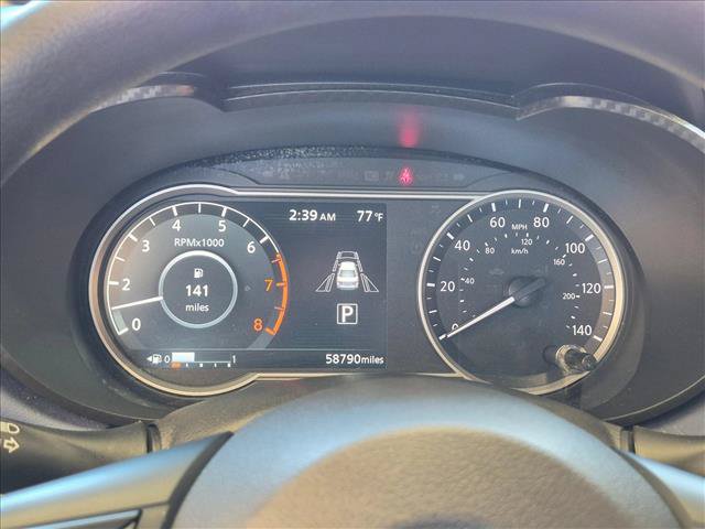 Used 2024 Nissan Versa SV FWD image 9