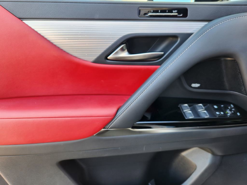 Used 2024 Lexus LX 600 F Sport image 22