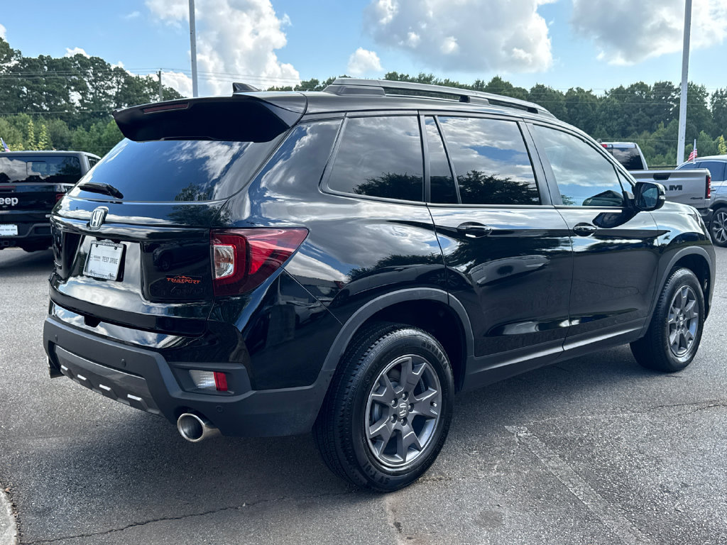 Used 2024 Honda Passport TrailSport image 7
