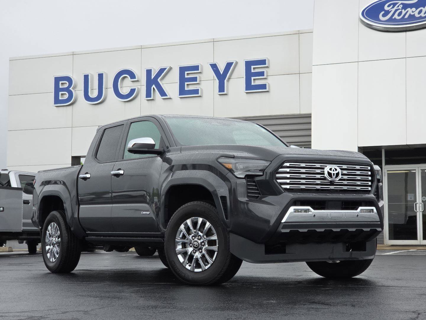 Used 2024 Toyota Tacoma Limited w/ Limited Package (LT)