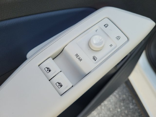 Certified 2023 Volkswagen ID.4 Pro S AWD/4WD image 15