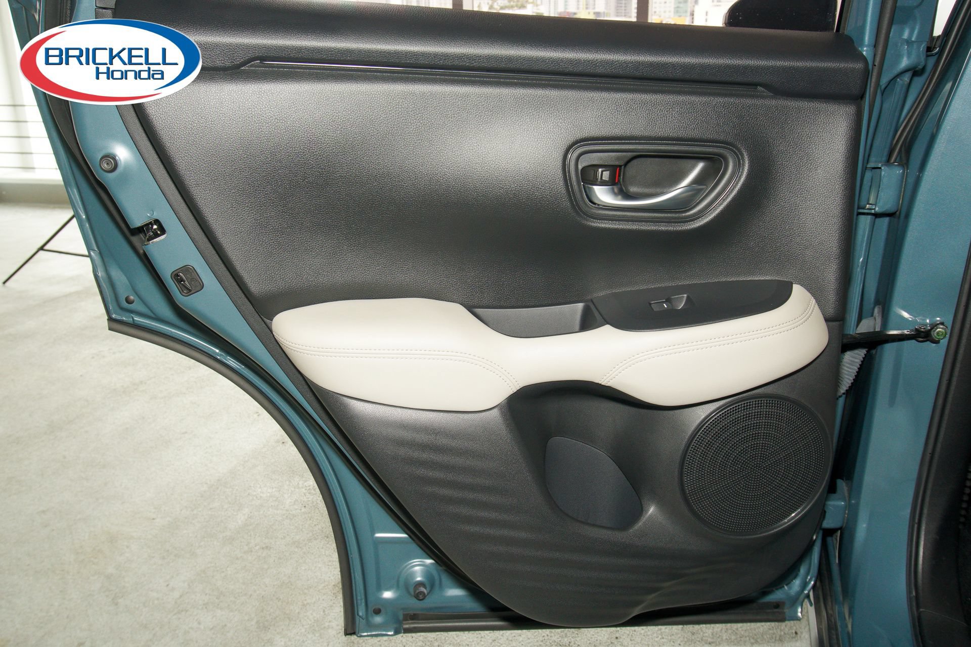 Certified 2024 Honda HR-V LX image 12
