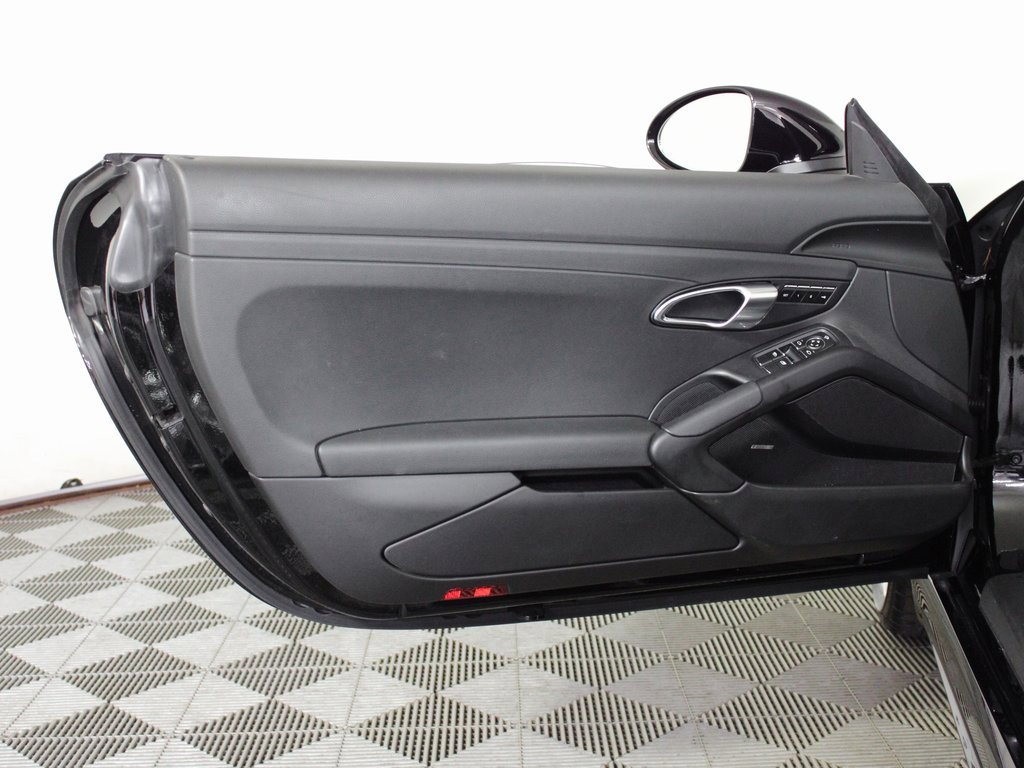 Used 2021 Porsche 718 Boxster image 24