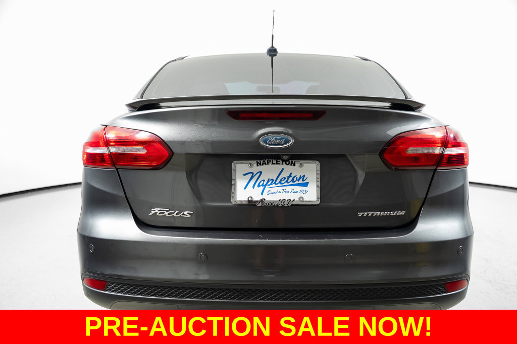 Used 2017 Ford Focus Titanium FWD image 9