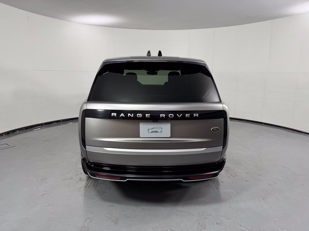 Used 2023 Land Rover Range Rover Autobiography AWD/4WD image 6