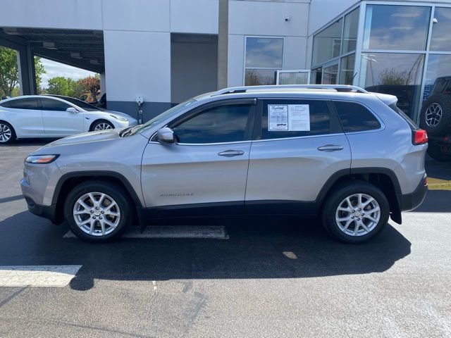 Used 2017 Jeep Cherokee Latitude w/ Comfort & Sound Group image 6
