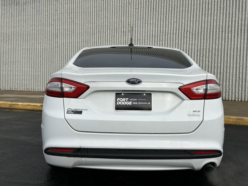 Used 2014 Ford Fusion SE image 4