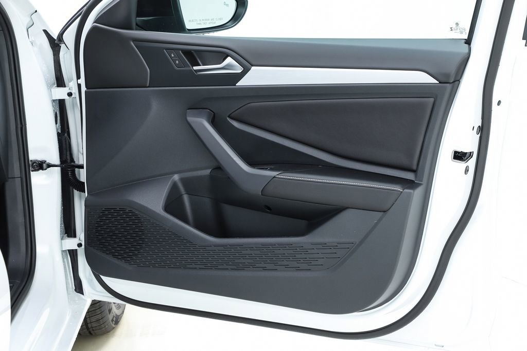 New 2025 Volkswagen Jetta Sport image 30