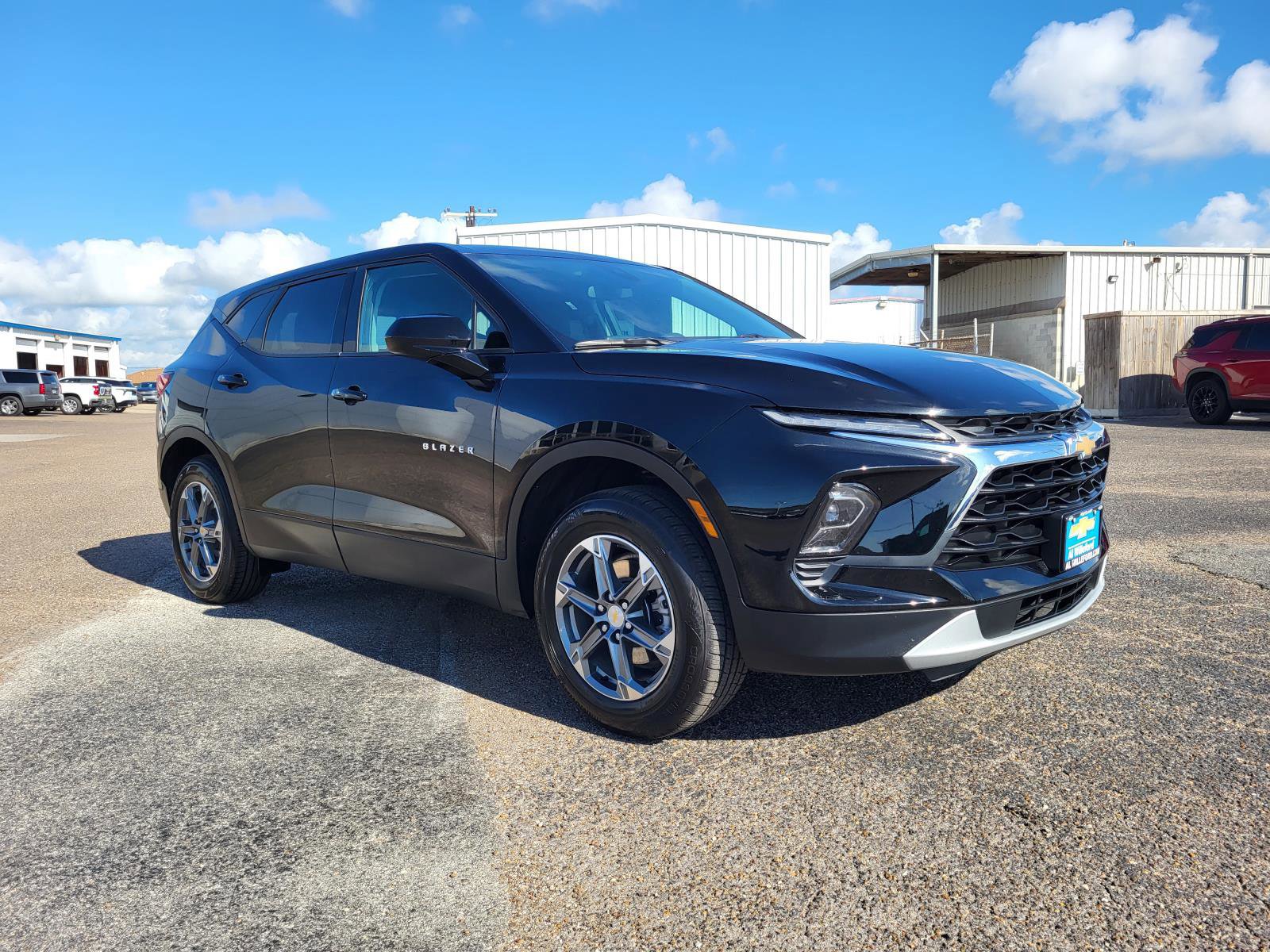 Used 2025 Chevrolet Blazer LT FWD image 7