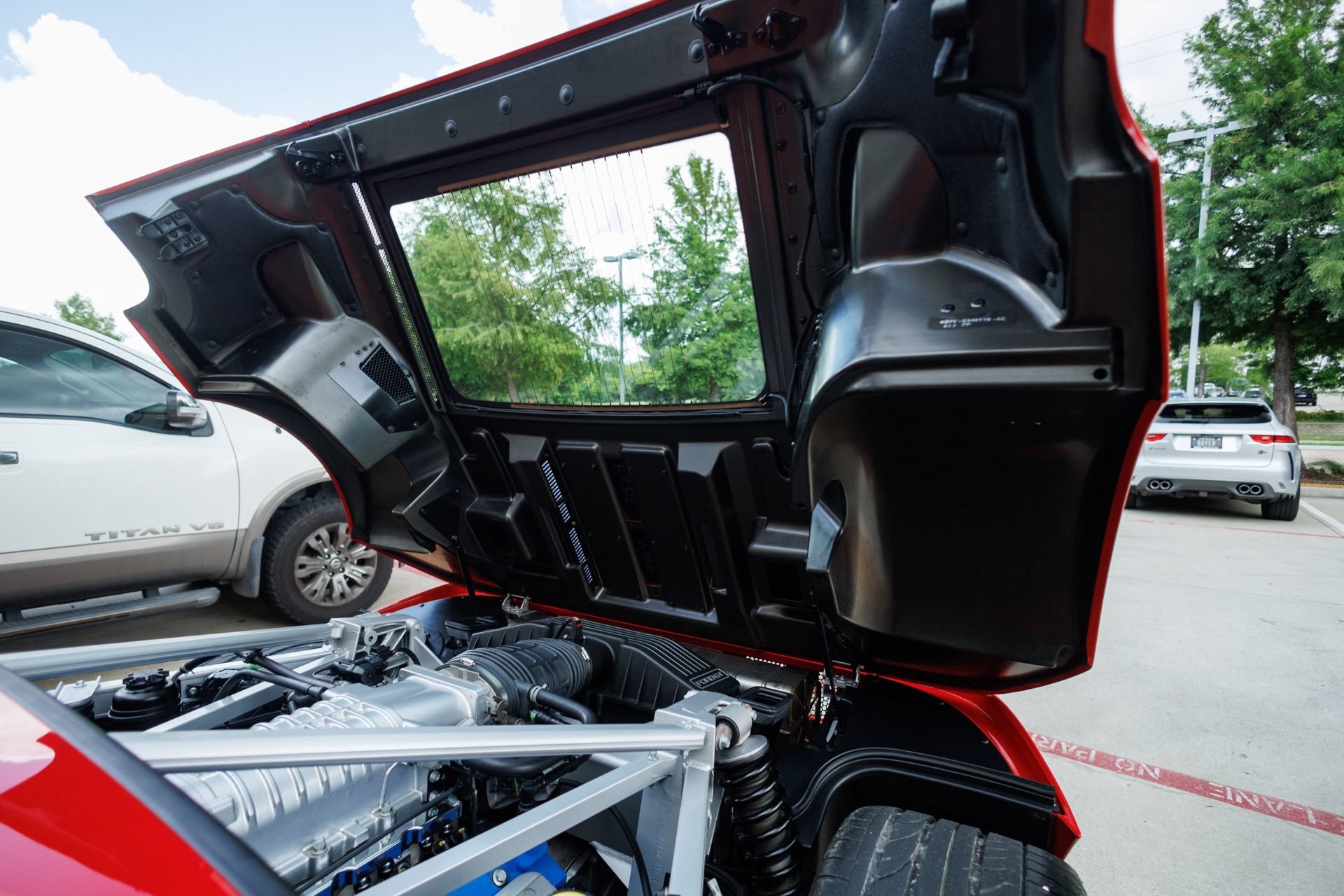 Used 2005 Ford GT RWD image 62