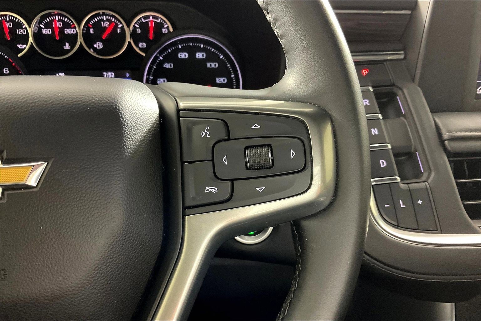 Used 2023 Chevrolet Suburban LS image 13