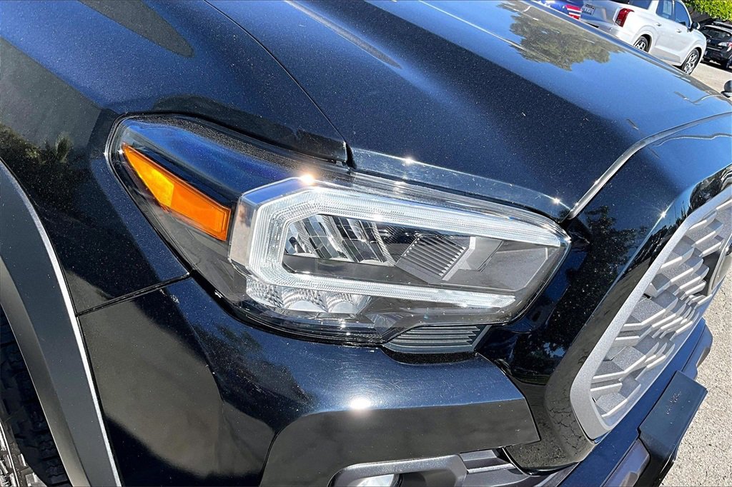 Certified 2023 Toyota Tacoma TRD Off-Road image 33