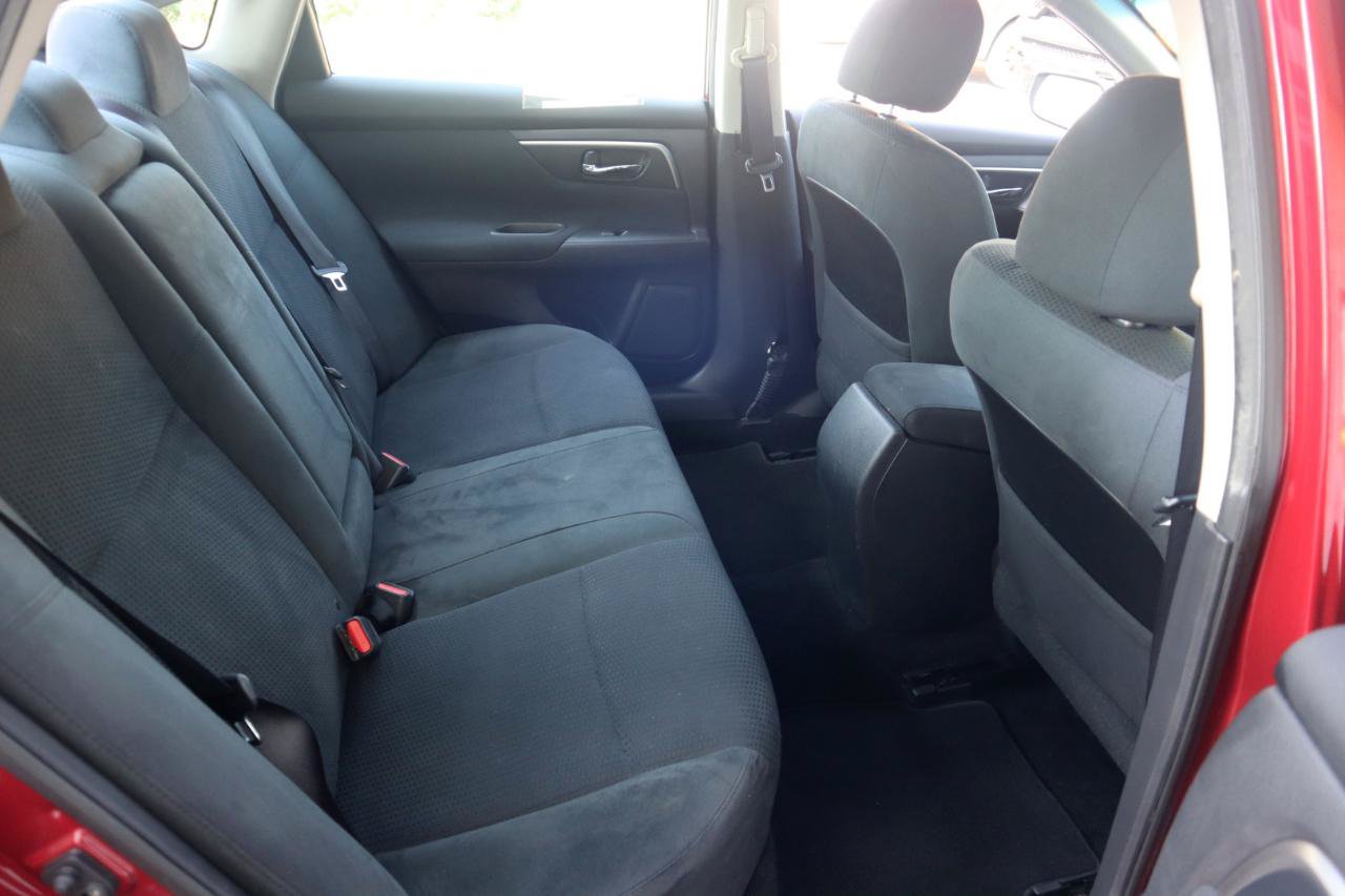 Used 2015 Nissan Altima 2.5 SV FWD image 41
