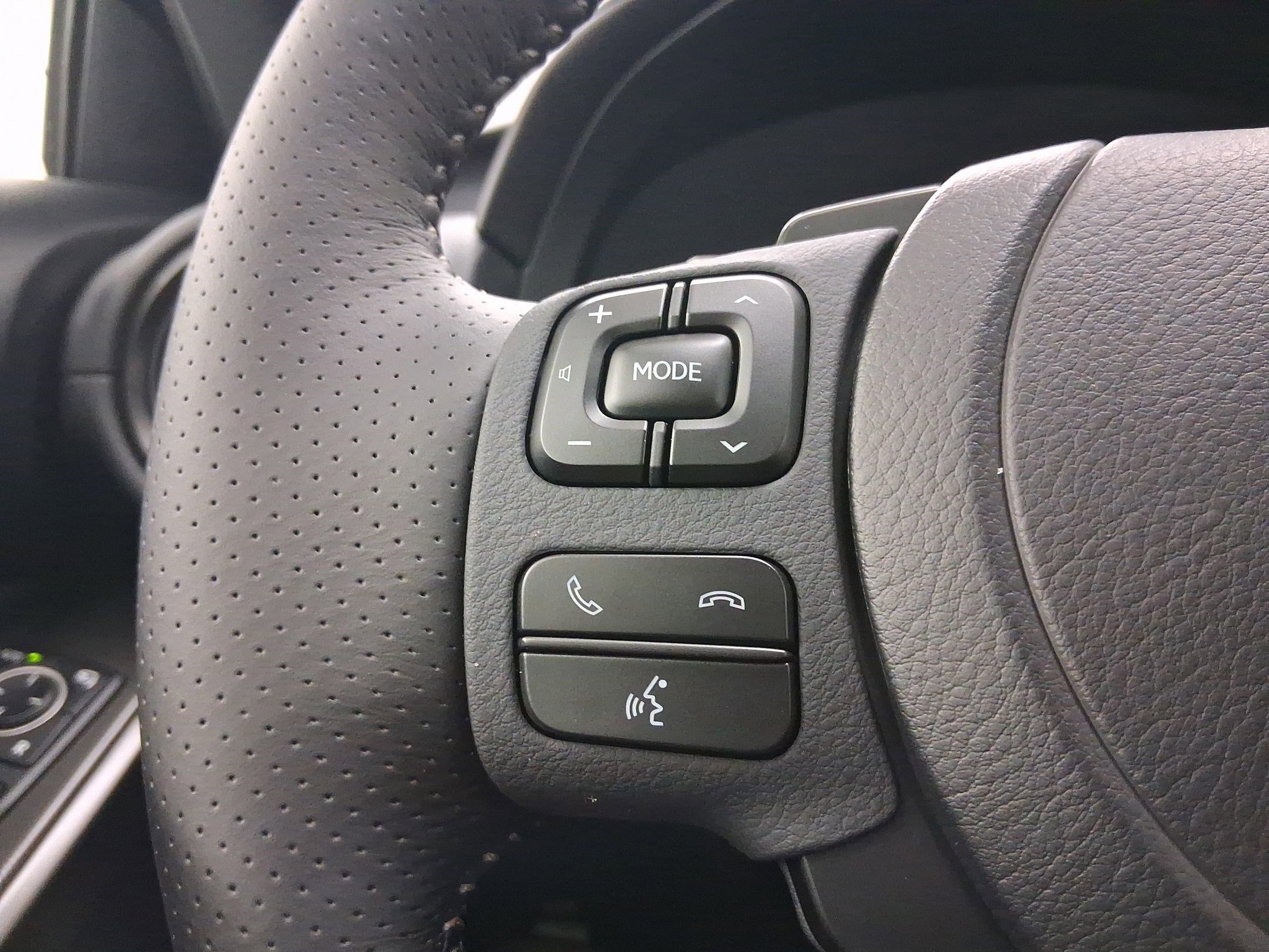 Certified 2025 Lexus IS 350 F Sport w/ Navigation Package image 16