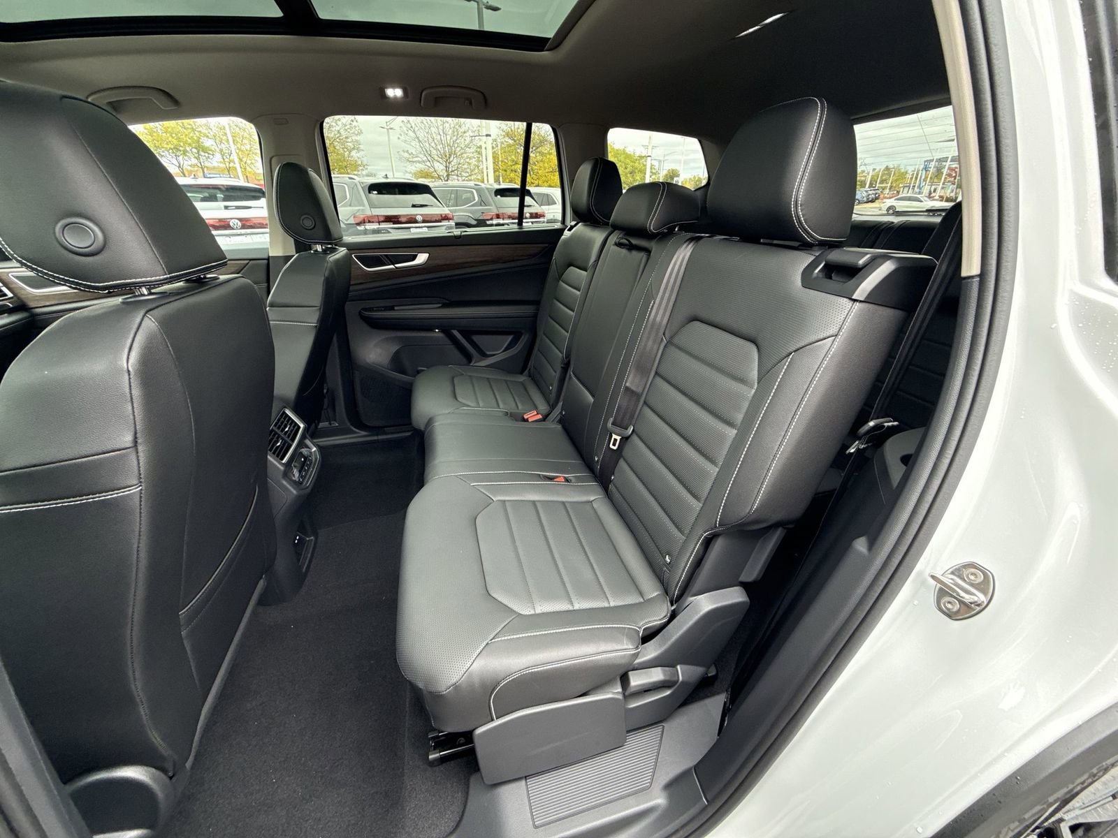 New 2026 Volkswagen Atlas SEL AWD/4WD image 24